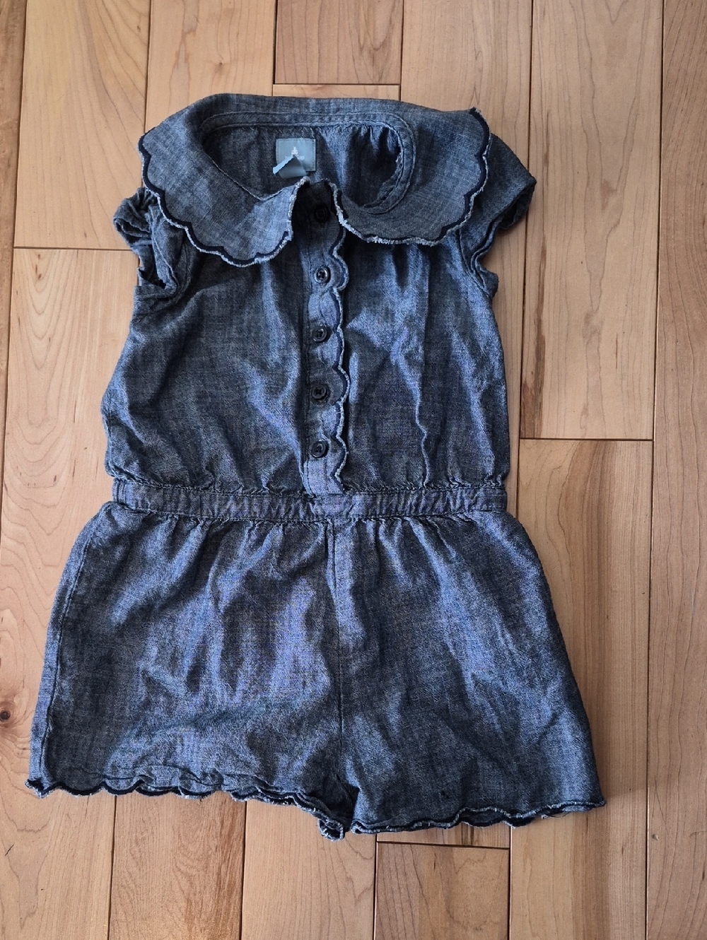 Girls' Size 3 GAP Denim-Look Scallop Romper